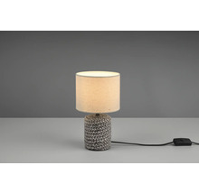 Stolná lampa s textilným tienidlom a pletenou základňou