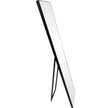 Stojacie zrkadlo s čiernym rámom