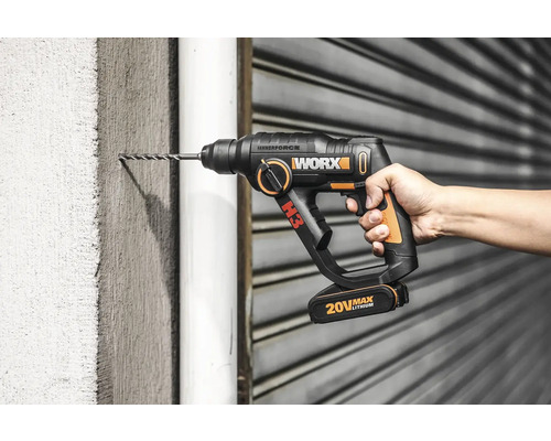 Akumulátorový vŕtací skrutkovač vŕta do steny