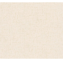 Detail svetlej textilnej tapety s jemnou štruktúrou