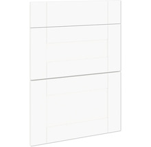 Biela skrinka s vodorovnou panelovou štruktúrou