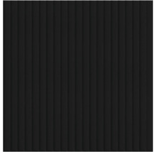 Pohľad na fasádu s vertikálnymi panelmi