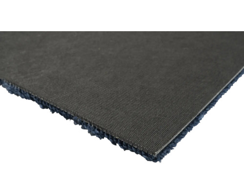 Detailný pohľad na štvorcový koberec