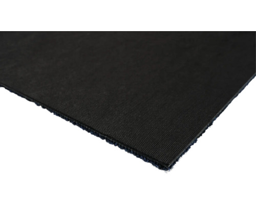 Čierny umelý trávnik