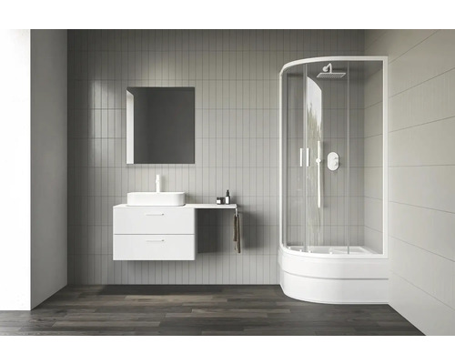 Štvrťkruhový sprchový kút RAVAK Blix II 80 cm farba rámu hliník dekor skla číre sklo 3BM40E40Z1 Svetlá kúpeľňa so sprchou, umývadlom a zrkadlom pre modernú atmosféru