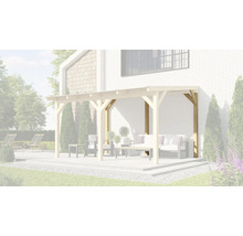 Drevená pergola na terase so záhradným nábytkom