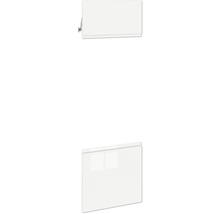 Biela kuchynská skrinka s dvierkami