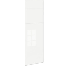 Kuchynská skrinka s lesklým povrchom