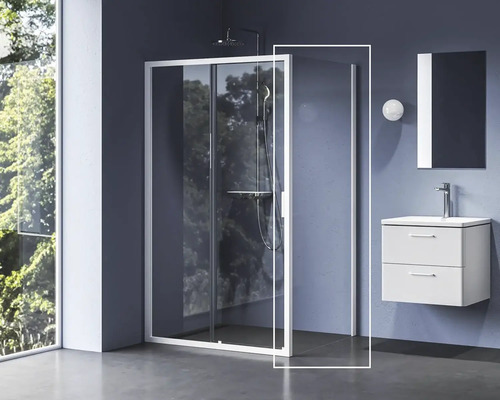 Kúpeľňa so sprchovacím kútom, skrinkou pod umývadlo a zrkadlom