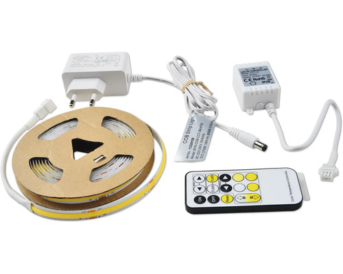 LED pásik na cievke s napájacím zdrojom, riadiacou jednotkou a diaľkovým ovládaním