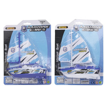 Dve hračky lode v dizajne Marine Corps v balení