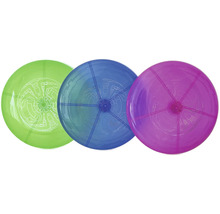 Tri farebné frisbee disky so vzorom