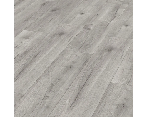 Položená laminátová podlaha s dreveným vzhľadom