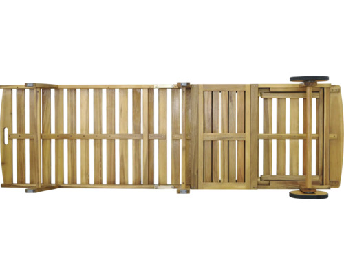 Detailný pohľad na drevené ležadlo