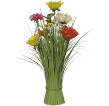 Dekoratívna kytica s rôznymi umelými kvetmi a trávami.