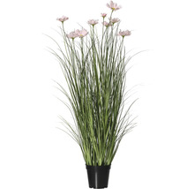 Umelá rastlina s ružovými kvetmi a trávou v čiernom kvetináči