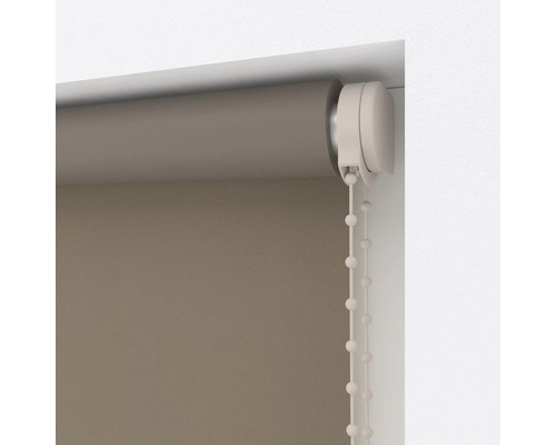 Roleta s retiazkovým ovládaním na dekoráciu okien