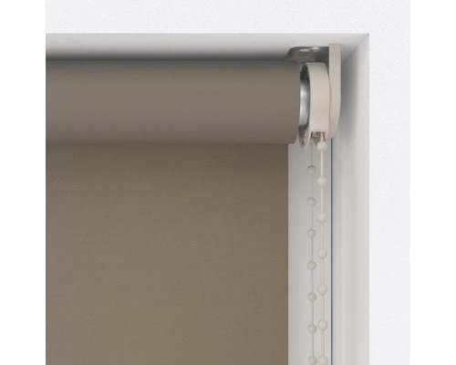 Detailný pohľad na roletu s retiazkovým ovládaním