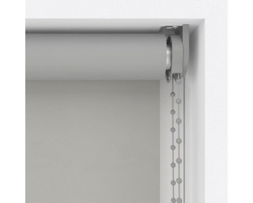 Detailný pohľad na roletu s retiazkovým ovládaním