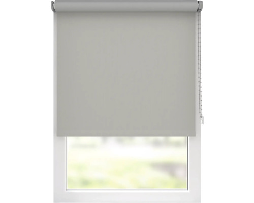 Okno s roletou na zatemnenie