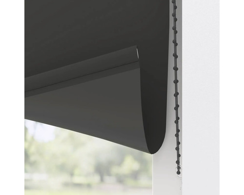 Roleta s retiazkovým ovládaním na dekoráciu okien a reguláciu svetla
