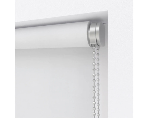 Roleta s retiazkovým ovládaním na dekoráciu okien