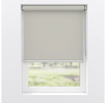 Okno so stiahnutou roletou