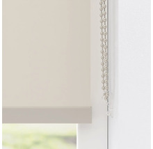 Detailný záber rolety s retiazkovým ovládaním na dekoráciu okien