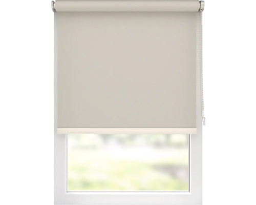 Pohľad na okno s roletou pre vnútorné použitie