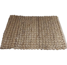 Tienidlo lampy z pleteného prírodného materiálu