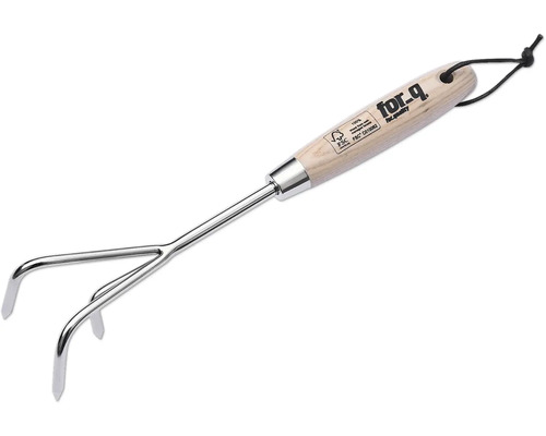 Záhradný kultivátor s drevenou rukoväťou a tromi hrotmi