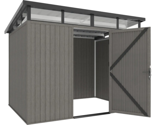 Záhradný domček s otvorenými dverami.