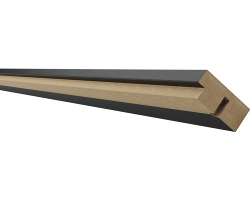 Dekoratívna drevená podlahová lišta