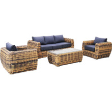 Záhradný nábytok z ratanu so sedačkou, kreslom a stolom