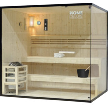 Drevená sauna so sklenenými dverami a interiérom