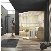 Moderná sauna so sklenenými prvkami v kúpeľni so sprchou a umývadlom