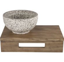 Dekoračná misa na drevenom podnose