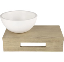 Umývadlo na drevenej skrinke