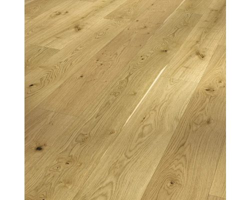 Pokládka svetlej dubovej parketovej podlahy