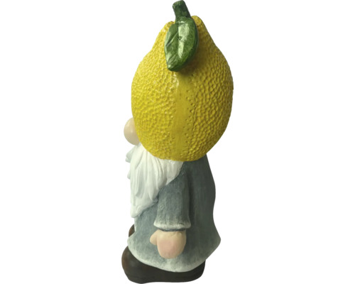 Záhradný trpaslík s citrónovou čiapkou ako dekorácia