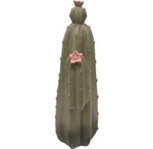 Dekoratívny kaktus s kvetinou pre interiér