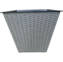 Kvetináč s ratanovým vzhľadom