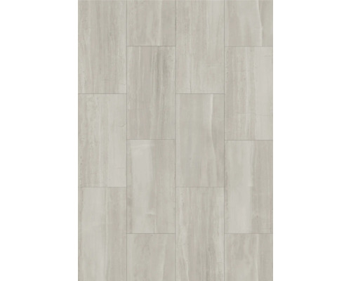 Podlaha položená z dlaždíc s mramorovým vzhľadom.