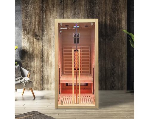 Infračervená sauna s drevenými lavicami a sklenenými dverami