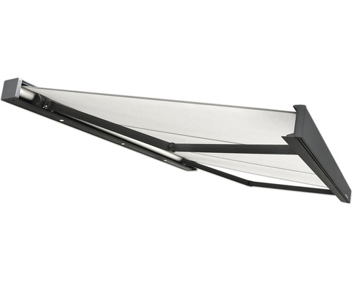 Rozložená výsuvná markíza s ľahkou markízovou látkou