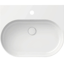 Pohľad zhora na biele keramické umývadlo do kúpeľne