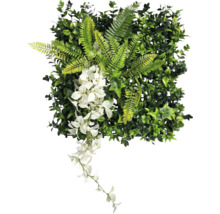 Umelý rastlinný panel s papradím a bielymi kvetmi