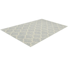 Koberec s kvetinovým vzorom