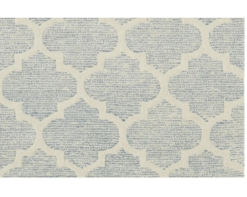 Koberec s geometrickým vzorom