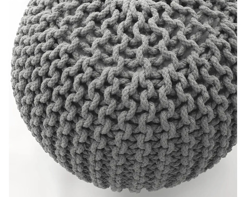 Sivý pletený sedací puf